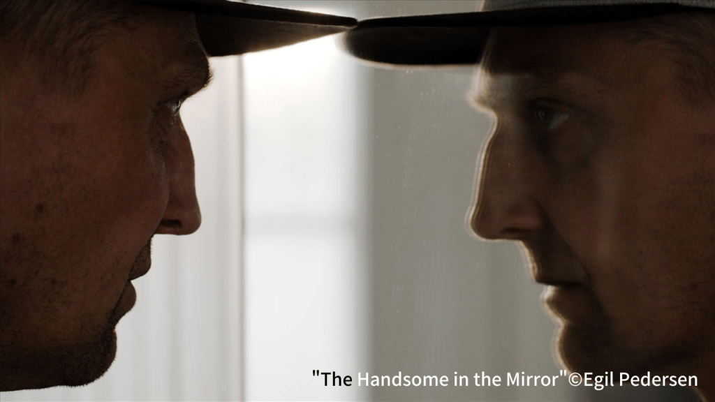 鏡の中のハンサム